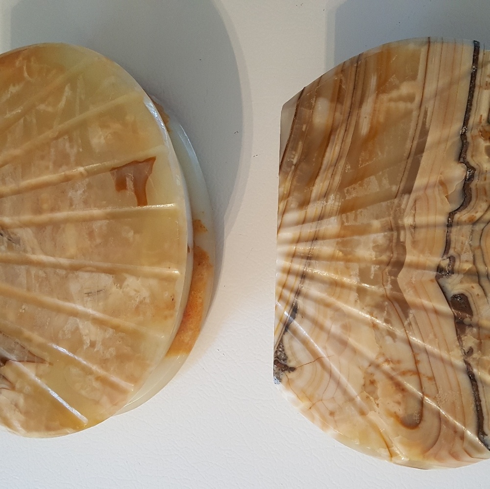 Vintage Alabaster Stone Shell Storage - Picture 7 of 8